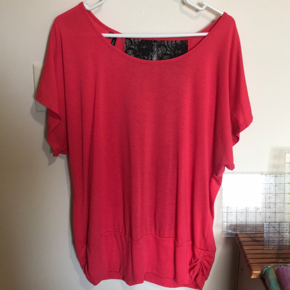 Short sleeve top